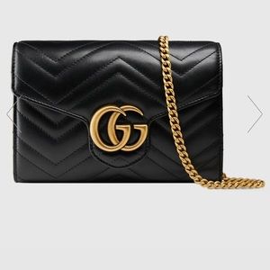 The Gucci GG Marmont chain mini bag